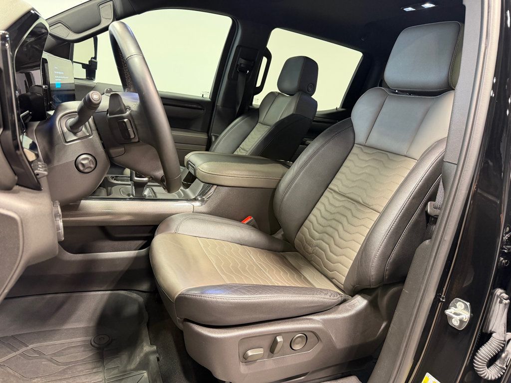 Chevrolet Silverado photo 15