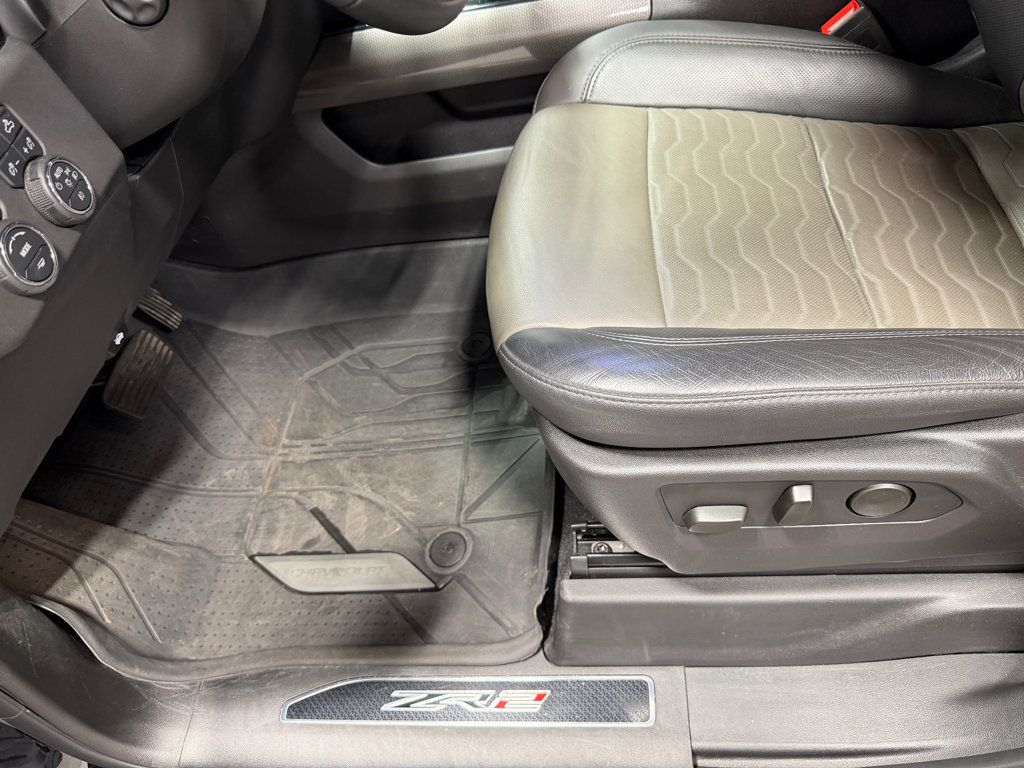Chevrolet Silverado photo 20
