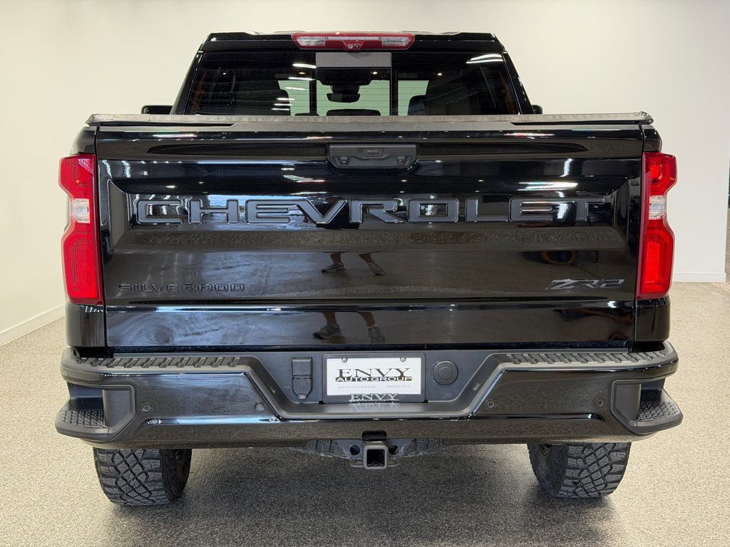 Chevrolet Silverado photo 25