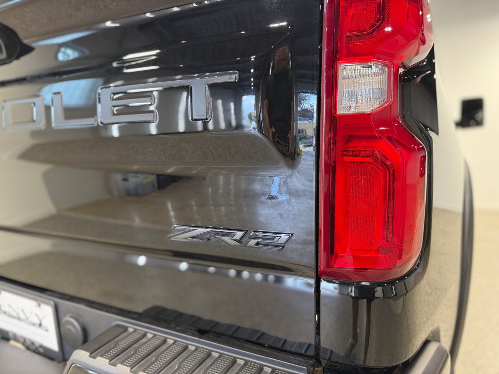 Chevrolet Silverado photo 27
