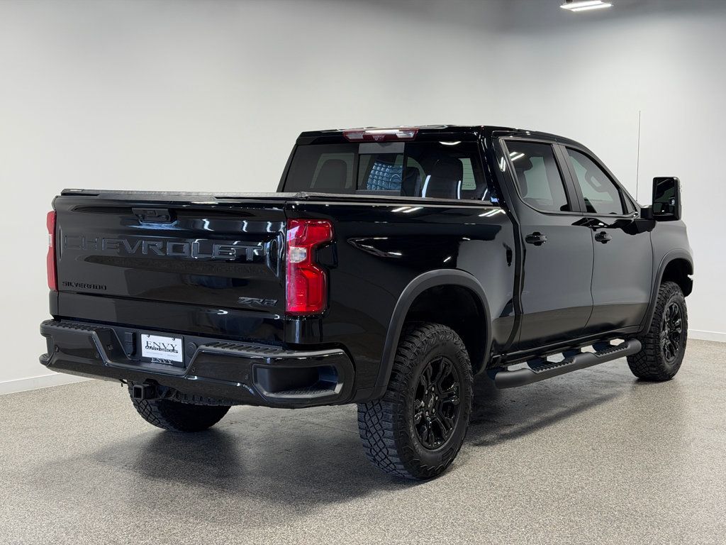 Chevrolet Silverado photo 30