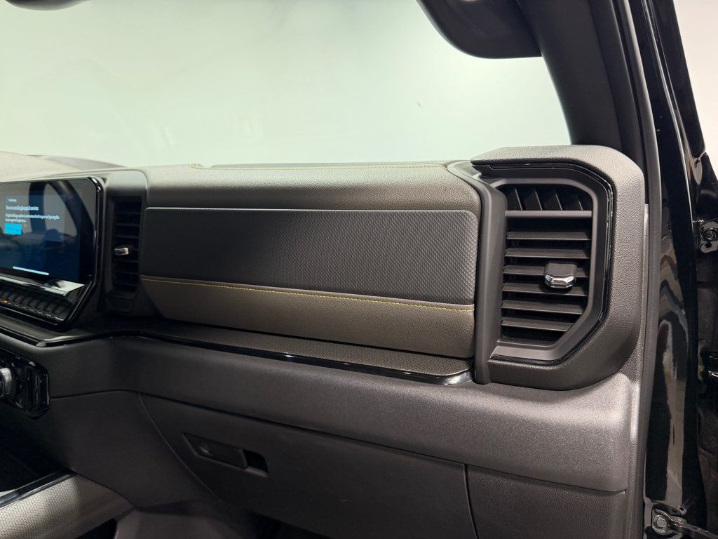 Chevrolet Silverado photo 42