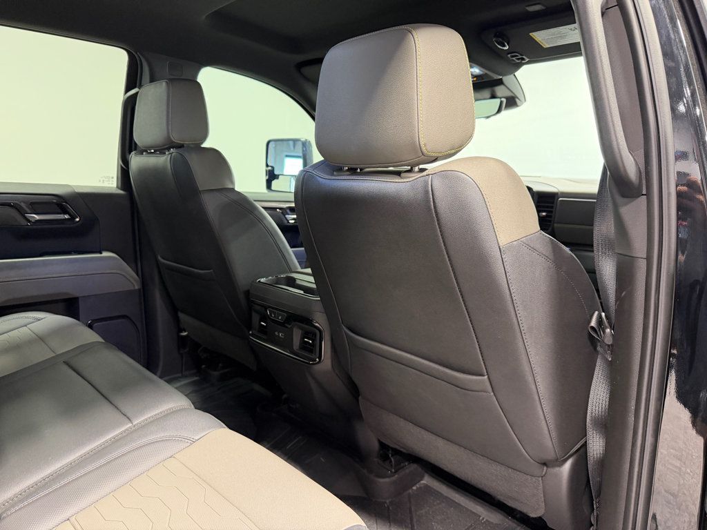 Chevrolet Silverado photo 44