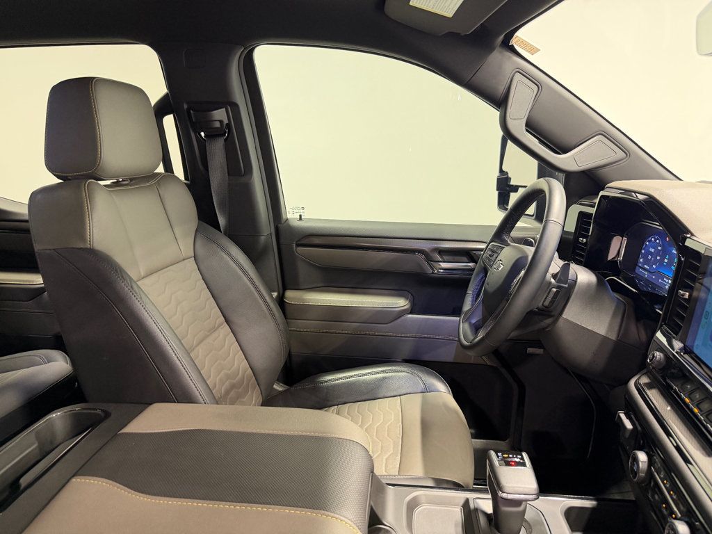 Chevrolet Silverado photo 46