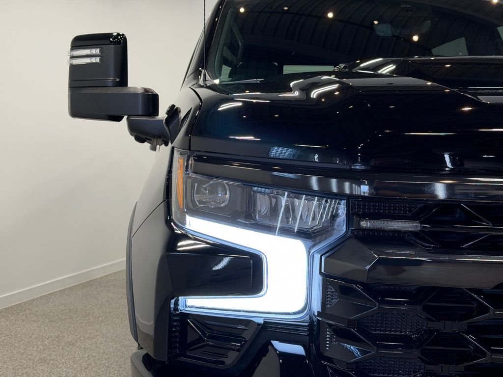 Chevrolet Silverado photo 6