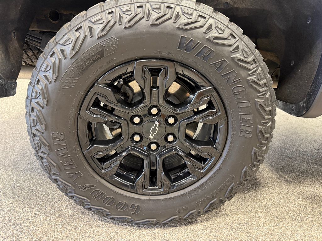 Chevrolet Silverado photo 72