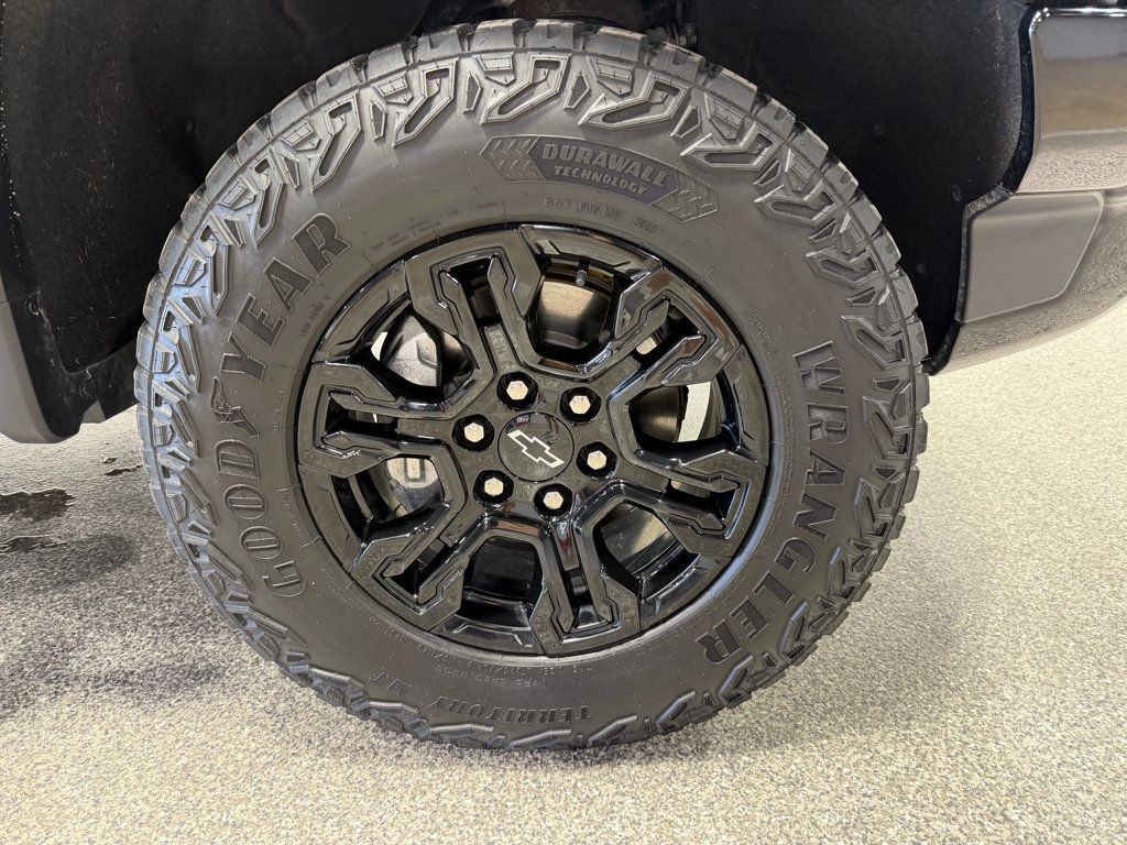 Chevrolet Silverado photo 73