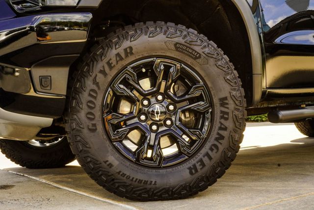 2024 Chevrolet Silverado 1500 4WD Crew Cab 147" ZR2 - 23070112 - 5