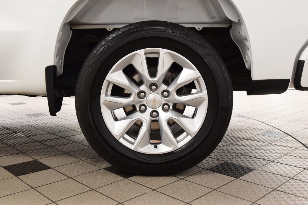 2024 Chevrolet Silverado 1500 4WD Crew Cab 157" Custom - 23070665 - 25