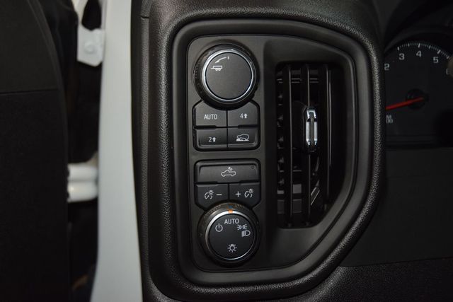 2024 Chevrolet Silverado 1500 4WD Crew Cab 157" Custom - 23070665 - 32