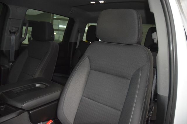 2024 Chevrolet Silverado 1500 4WD Crew Cab 157" Custom - 23070665 - 39