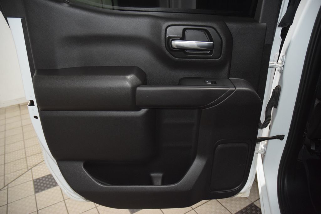 2024 Chevrolet Silverado 1500 4WD Crew Cab 157" Custom - 23070665 - 43