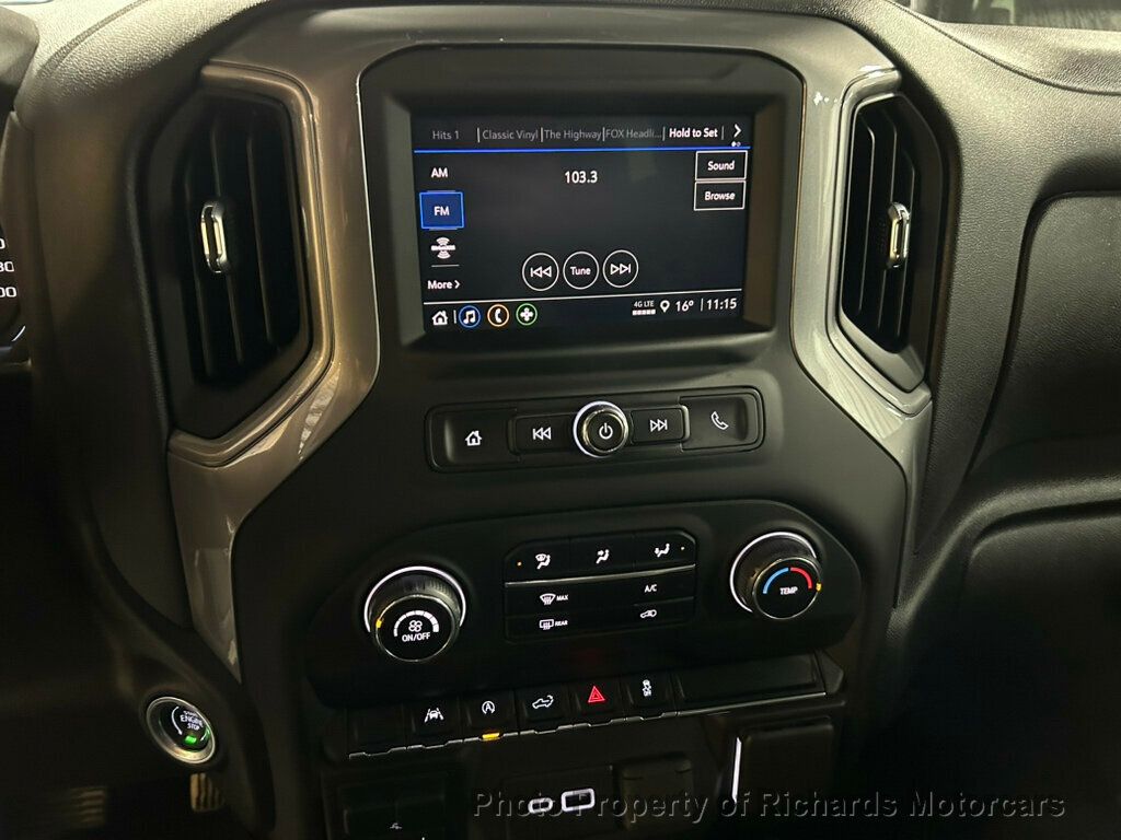 2024 Chevrolet Silverado 1500 4WD Crew Cab 157" Custom - 23006156 - 16