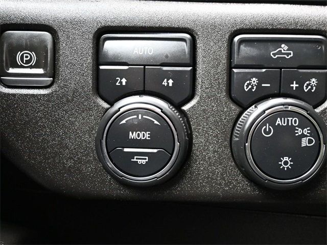 2024 Chevrolet Silverado 1500 4WD Crew Cab 157" LT - 22964224 - 28