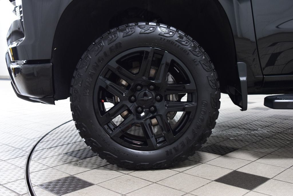 2024 Chevrolet Silverado 1500 4WD Crew Cab 157" LT Trail Boss - 23063867 - 30