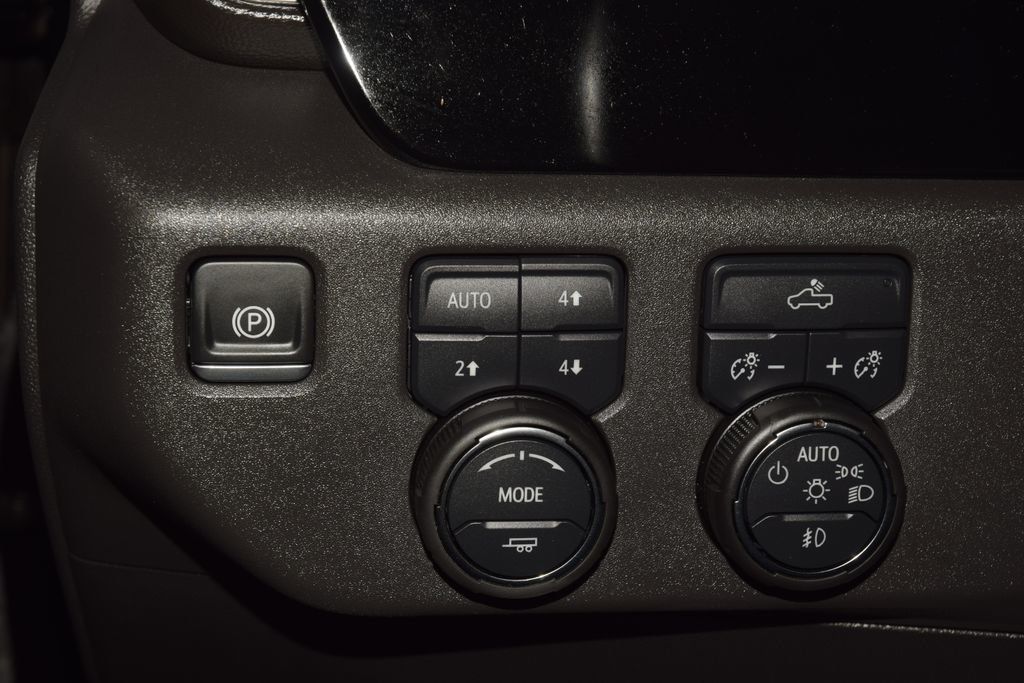 2024 Chevrolet Silverado 1500 4WD Crew Cab 157" LT Trail Boss - 23063867 - 38