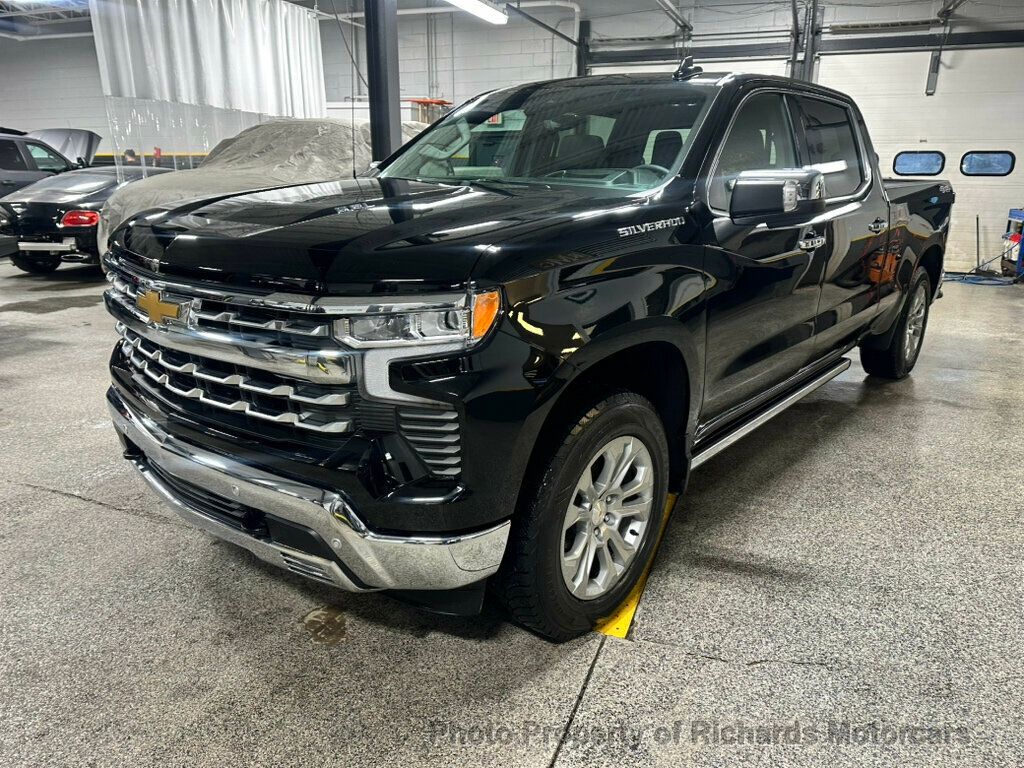 2024 Chevrolet Silverado 1500 4WD Crew Cab 157" LTZ - 22802436 - 5