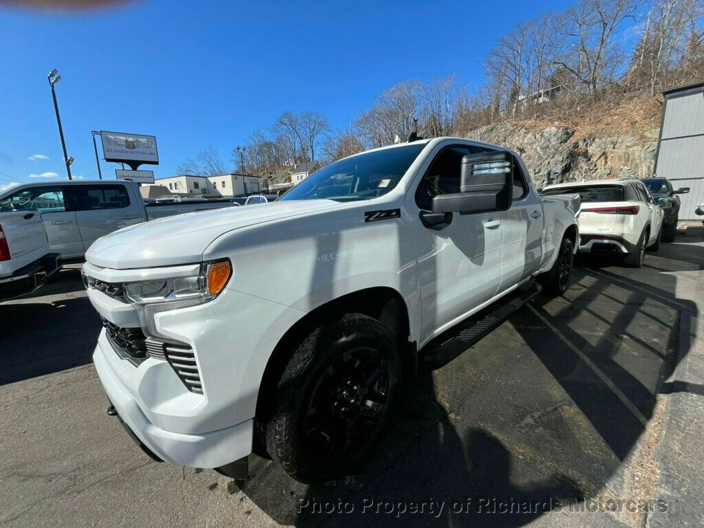 2024 Chevrolet Silverado 1500 4WD Crew Cab 157" RST - 22784626 - 9