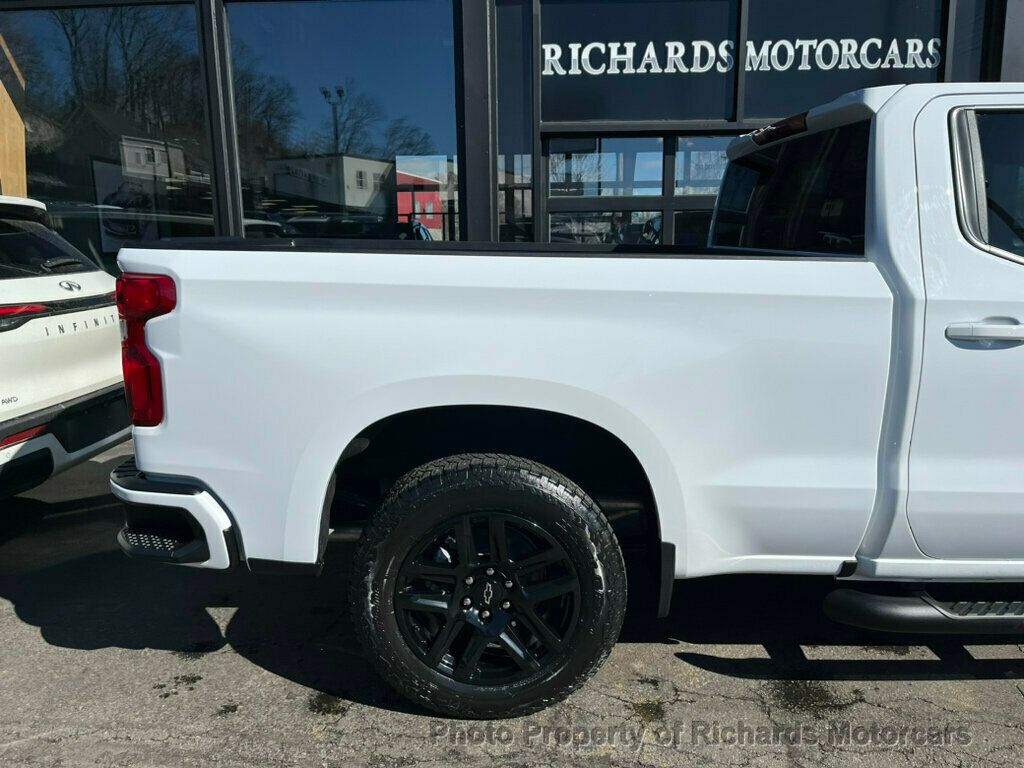 2024 Chevrolet Silverado 1500 4WD Crew Cab 157" RST - 22784626 - 3