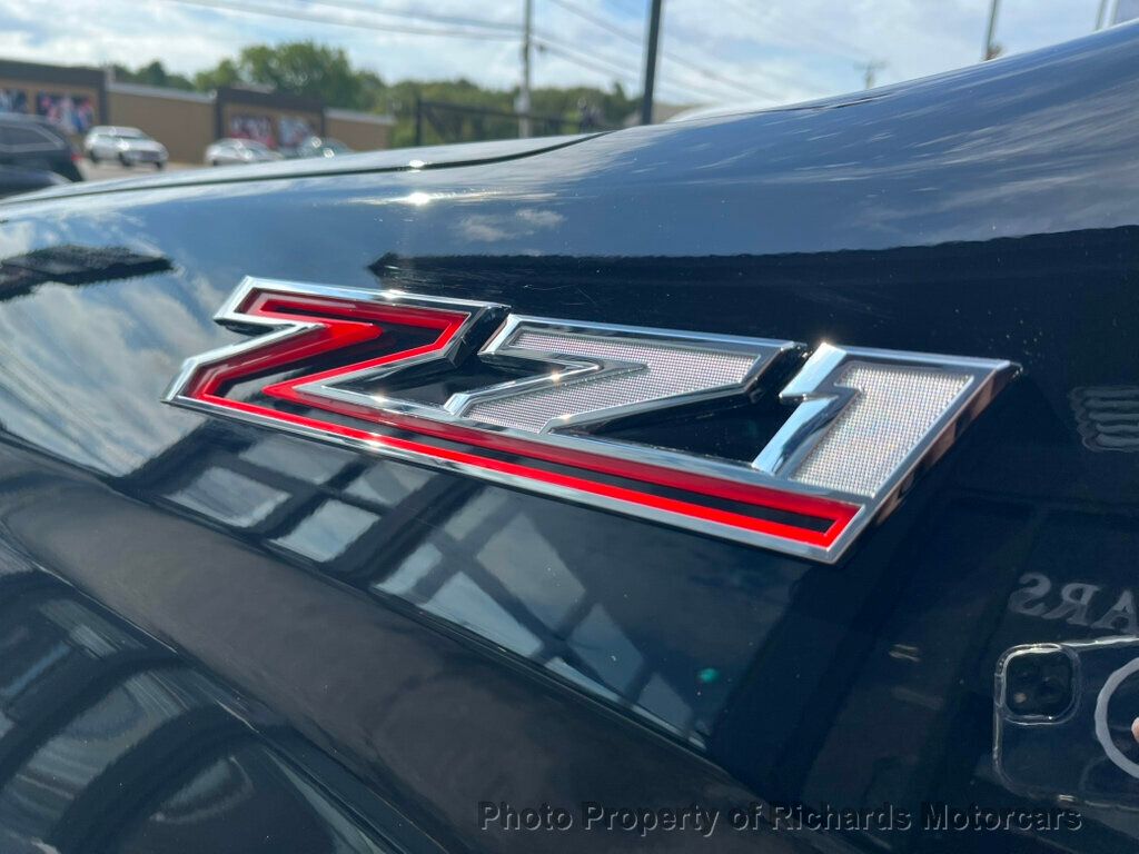 2024 Chevrolet Silverado 1500 RST photo 11