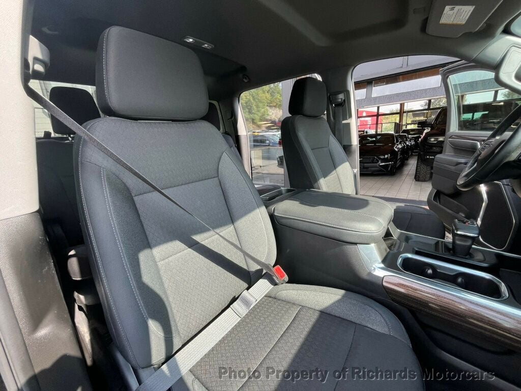 2024 Chevrolet Silverado 1500 RST photo 18