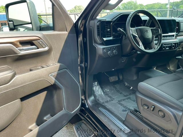 2024 Chevrolet Silverado 1500 4WD Crew Cab 157" RST - 23053758 - 11