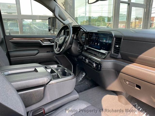 2024 Chevrolet Silverado 1500 4WD Crew Cab 157" RST - 23053758 - 22