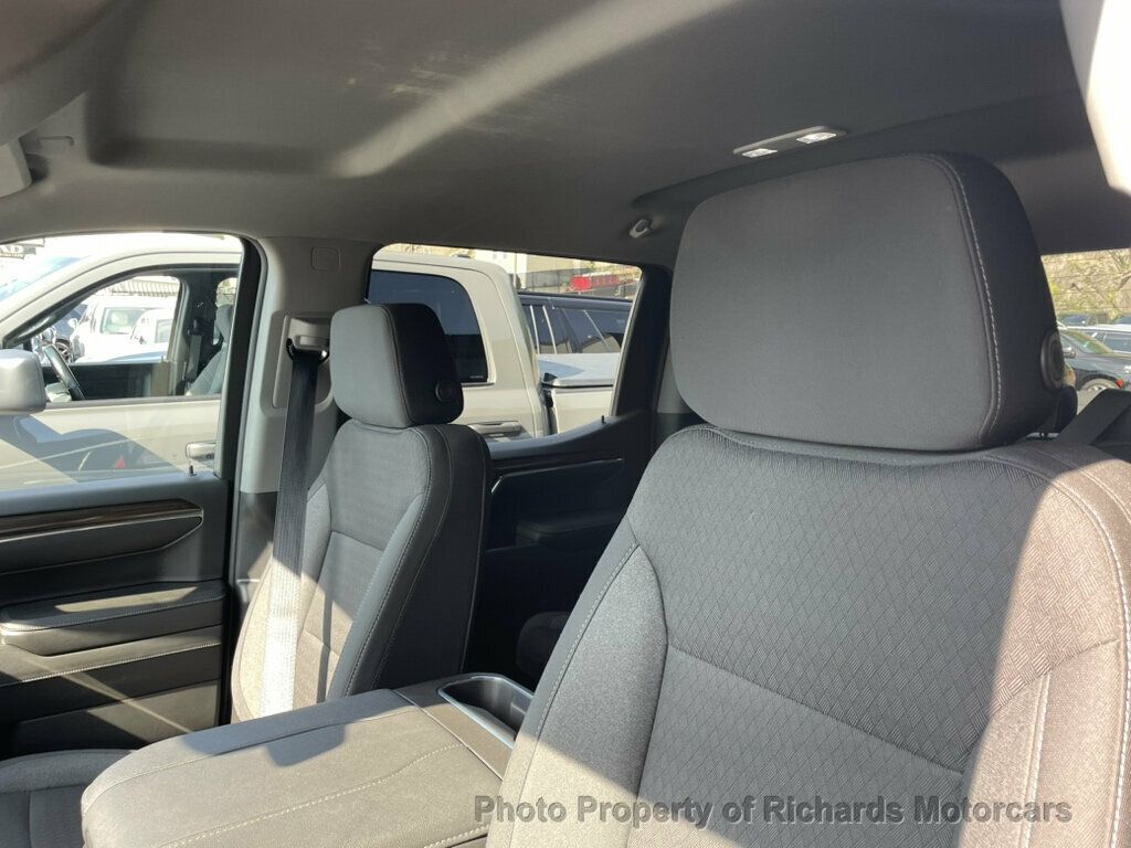 2024 Chevrolet Silverado 1500 4WD Crew Cab 157" RST - 23063496 - 11
