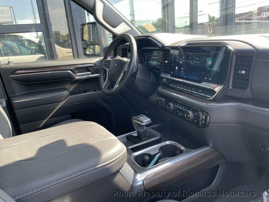 2024 Chevrolet Silverado 1500 4WD Crew Cab 157" RST - 23063496 - 20