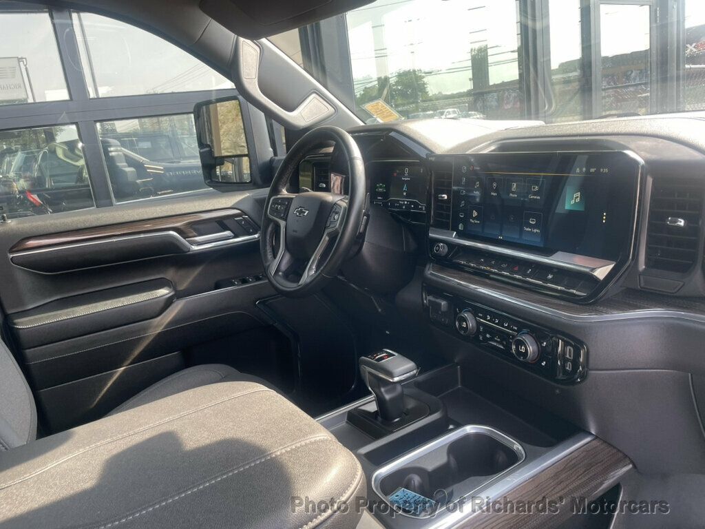 2024 Chevrolet Silverado 1500 4WD Crew Cab 157" RST - 23064708 - 20
