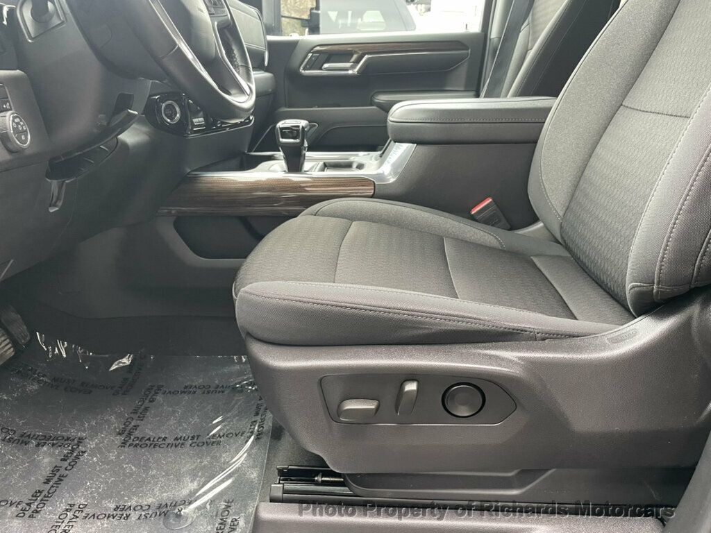 2024 Chevrolet Silverado 1500 4WD Crew Cab 157" RST - 23069374 - 11