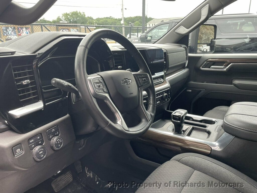 2024 Chevrolet Silverado 1500 4WD Crew Cab 157" RST - 23069374 - 13