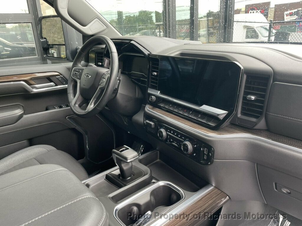 2024 Chevrolet Silverado 1500 4WD Crew Cab 157" RST - 23069374 - 21