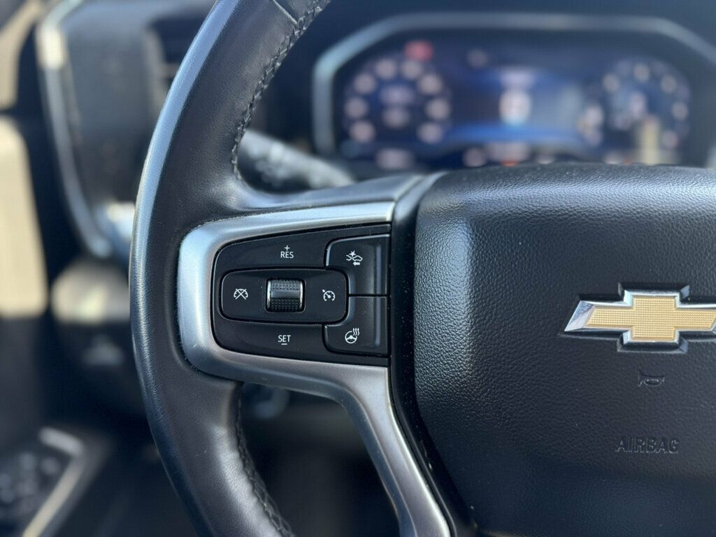 Chevrolet Silverado photo 11