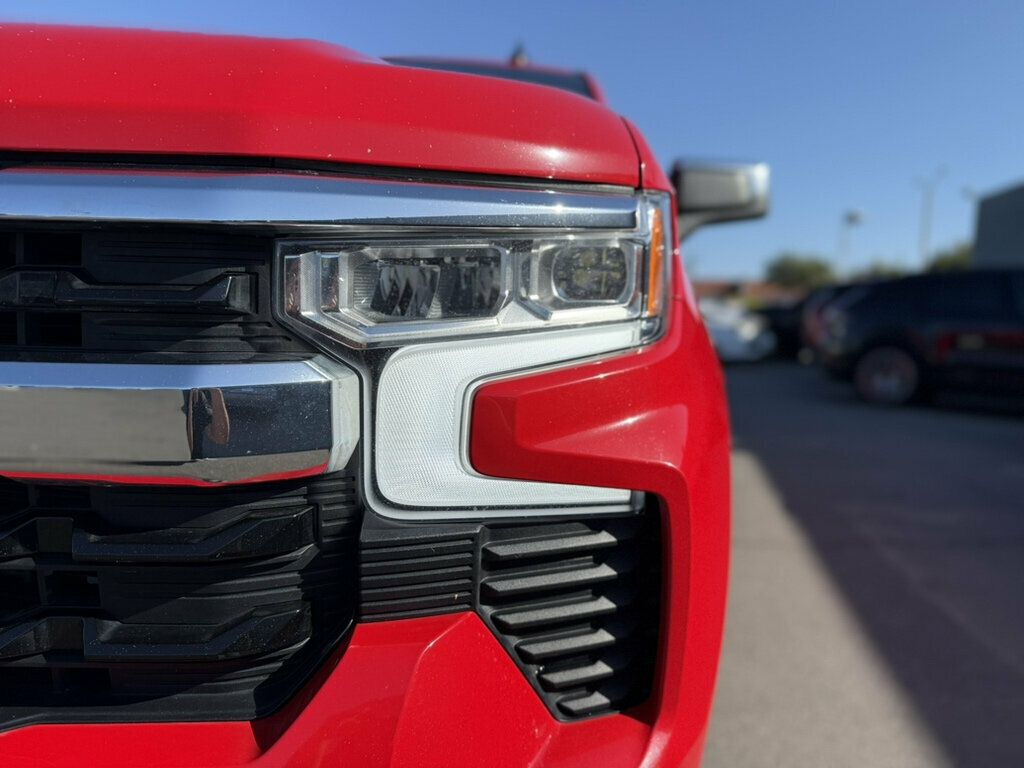 Chevrolet Silverado photo 24