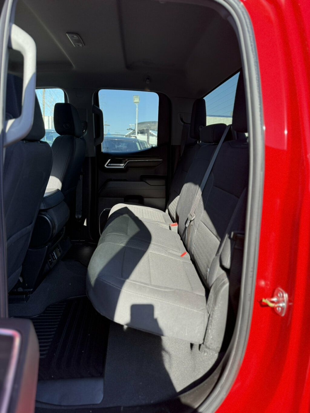 Chevrolet Silverado photo 8