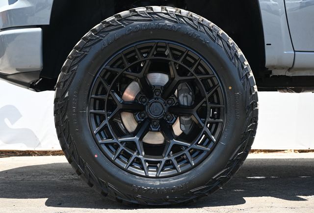 2024 Chevrolet Silverado 1500 4x4 Crew Cab LT All Star Edition Z71 Off Road Package - 23050705 - 8
