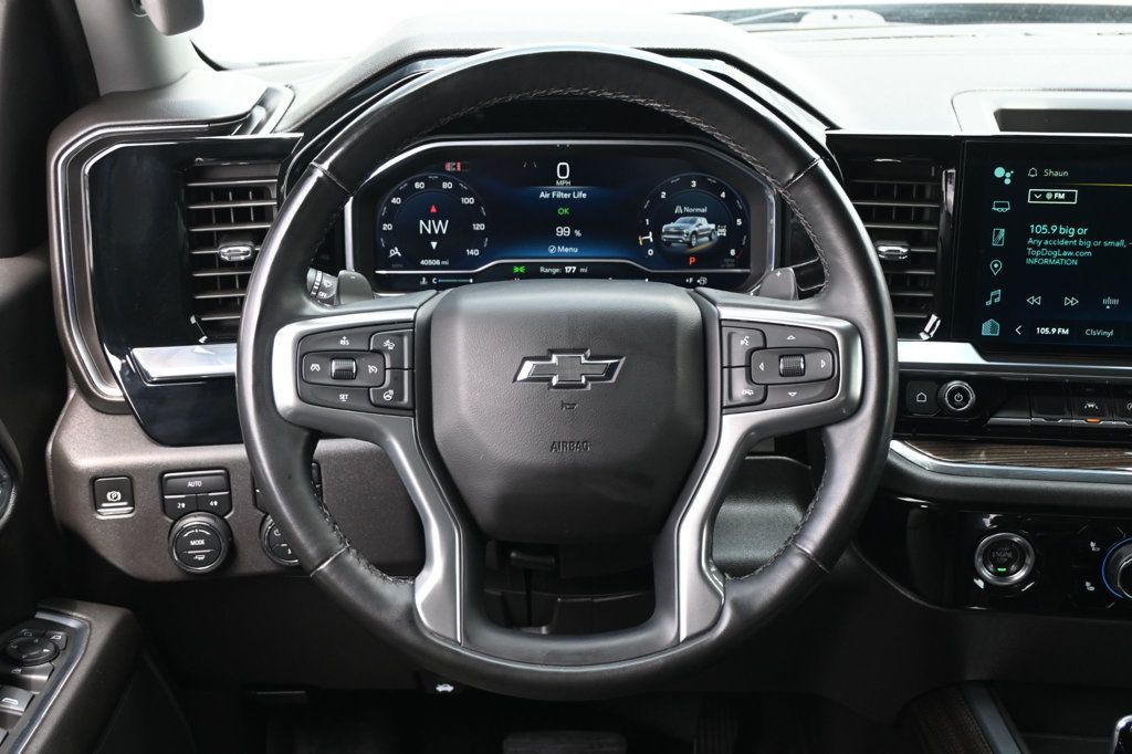 Chevrolet Silverado photo 11