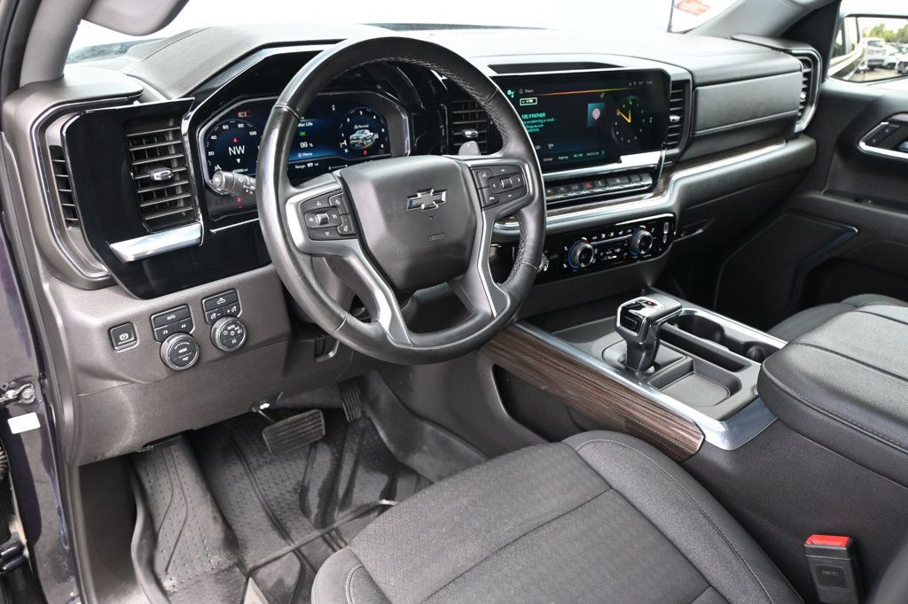 Chevrolet Silverado photo 9