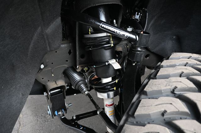 2024 Chevrolet Silverado 1500 4X4 Trail Boss ReadyLIFT Suspension Lift  - 22981627 - 10