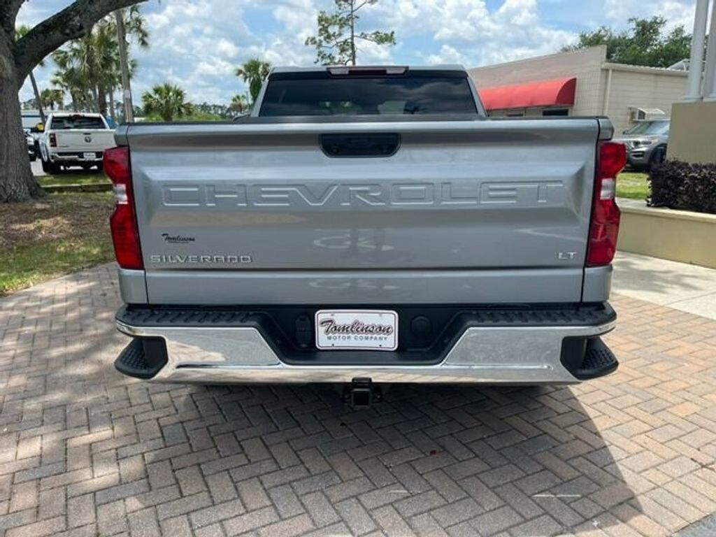 2024 Chevrolet Silverado 1500 LT photo 4