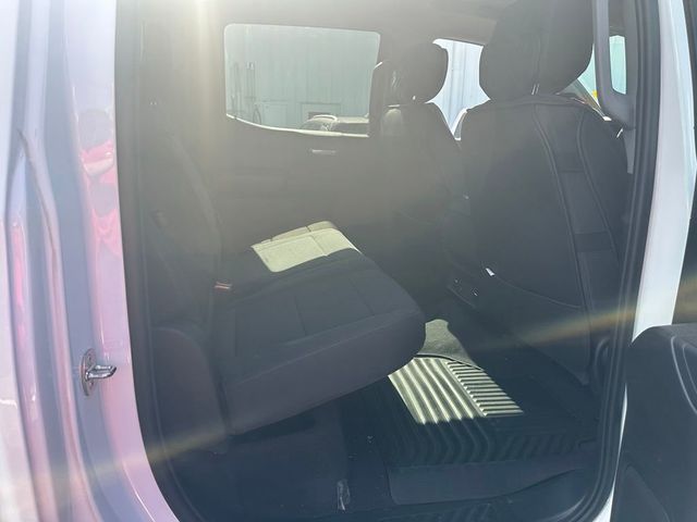 2024 Chevrolet Silverado 1500 Custom - 23061221 - 16