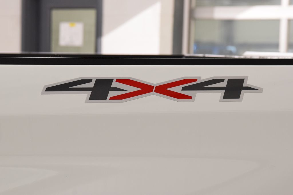 2024 Chevrolet Silverado 1500 Custom - 23061221 - 25