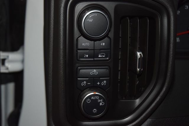 2024 Chevrolet Silverado 1500 Custom - 23061221 - 34