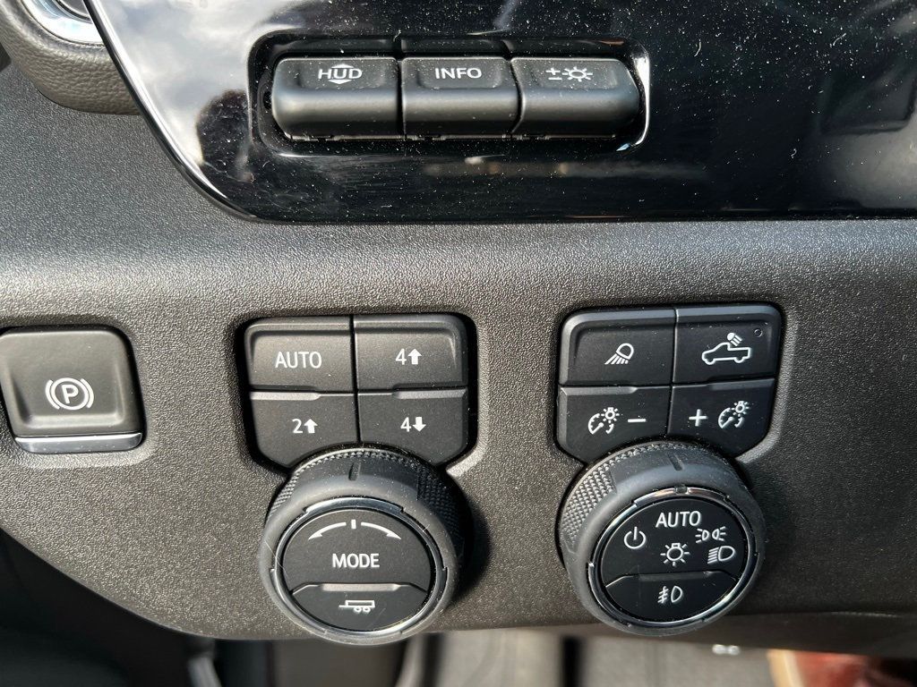 2024 Chevrolet Silverado 1500 High Country - 22963759 - 25