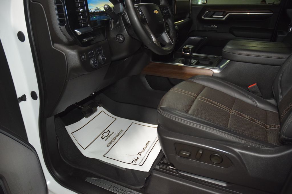 2024 Chevrolet Silverado 1500 High Country - 23009682 - 38
