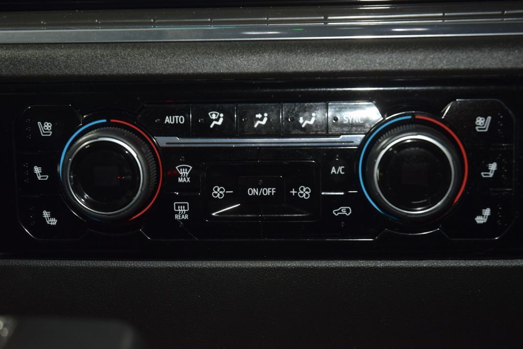2024 Chevrolet Silverado 1500 High Country - 23029681 - 33