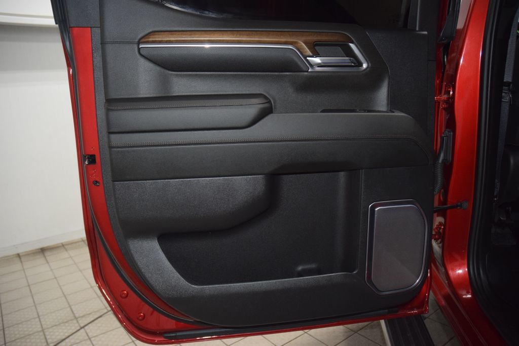 2024 Chevrolet Silverado 1500 High Country - 23029681 - 44