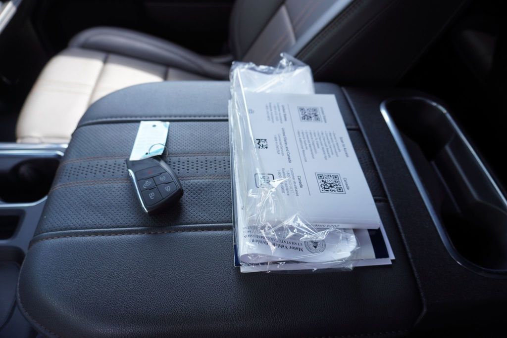 2024 Chevrolet Silverado 1500 HIGH COUNTRY - 22908686 - 45