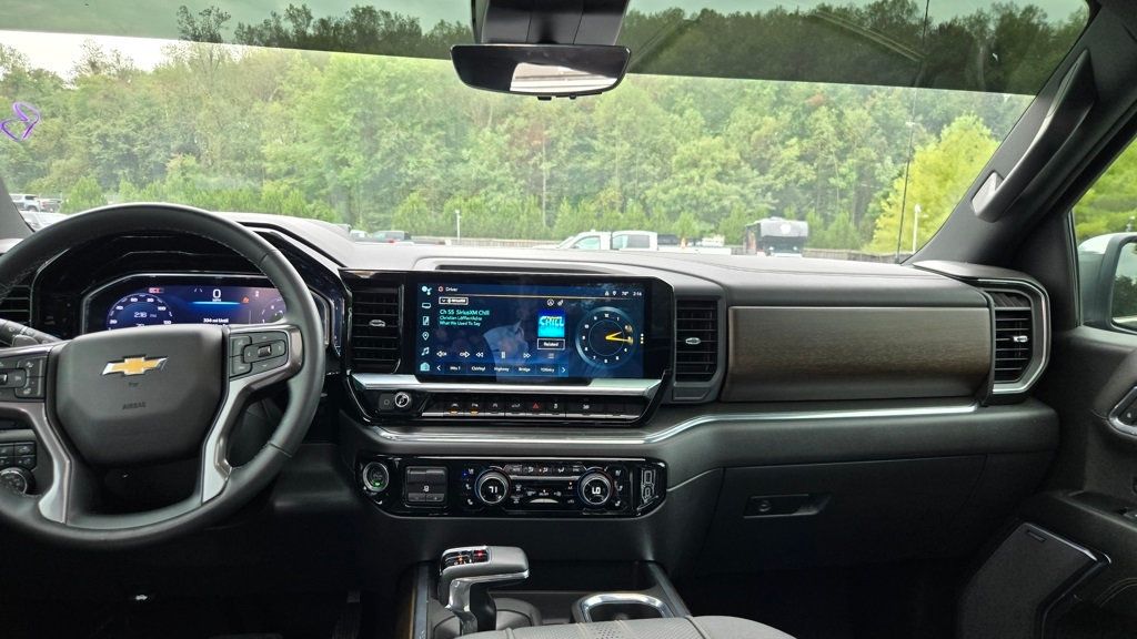 2024 Chevrolet Silverado 1500 High Country photo 22